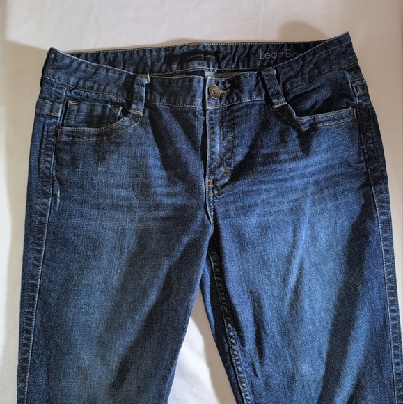 Calvin Klein Women Size 33/16 Dark Wash Low Rise Flap Pocket Lean Bootcut Jeans - Picture 3 of 10
